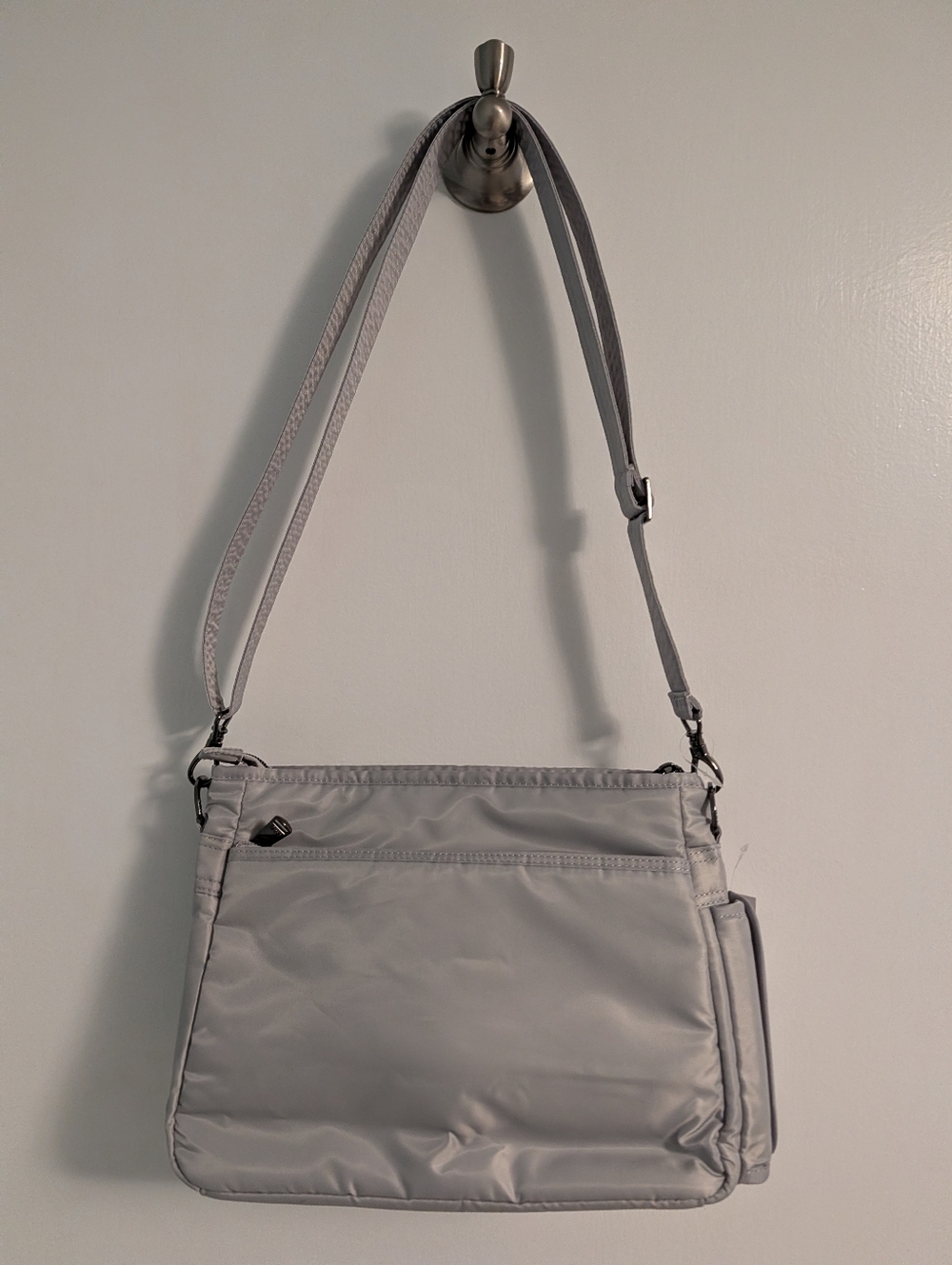 NWT Lug Shimmy LE Cloud Grey Crossbody Bag - Picture 2 of 10